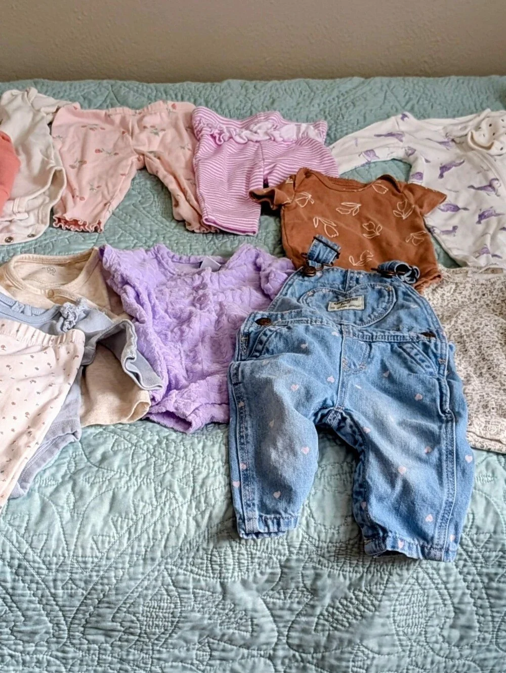 26 Piece Baby Girl Clothes. Carter's, Old Navy, Nautica And More. NB -12 Months